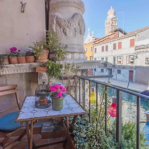 Ca Cammello Private Terrace And Canal View , Venice Italy